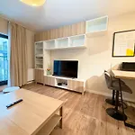 Lejlighed Traugutta Stylish Free Parking By Bookinghost *