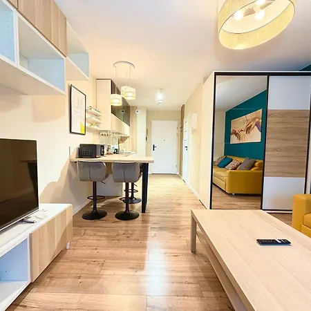 Διαμέρισμα Traugutta Stylish Free Parking By Bookinghost *