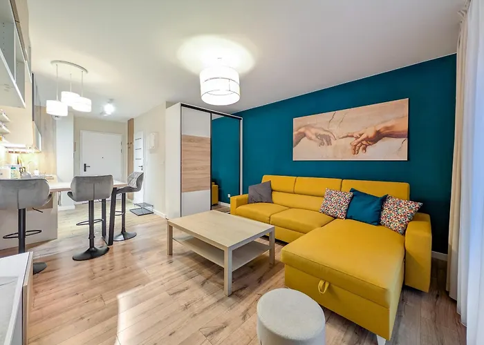 Appartement Traugutta Stylish Free Parking By Bookinghost